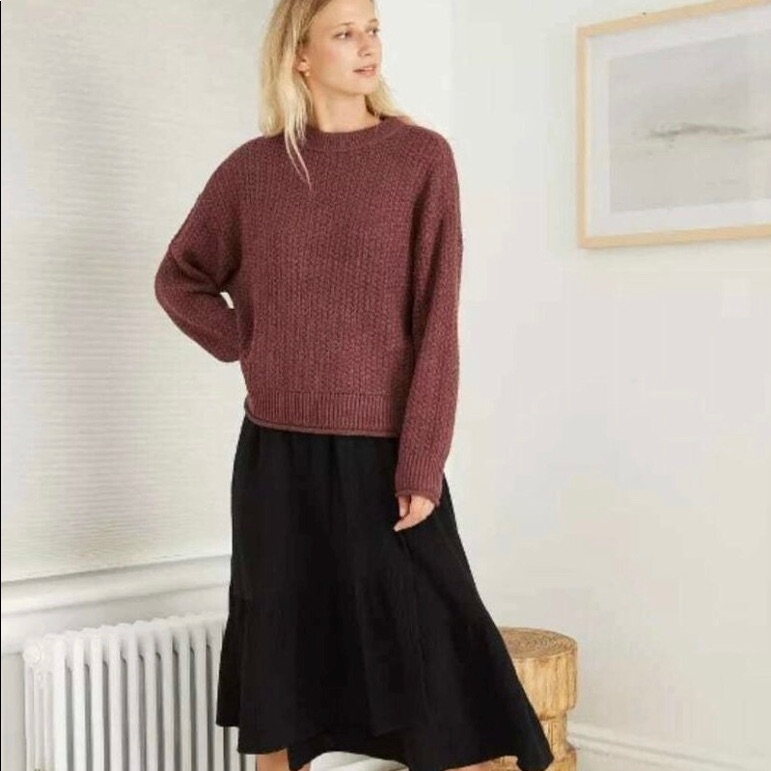 Universal Threads Rust Pullover